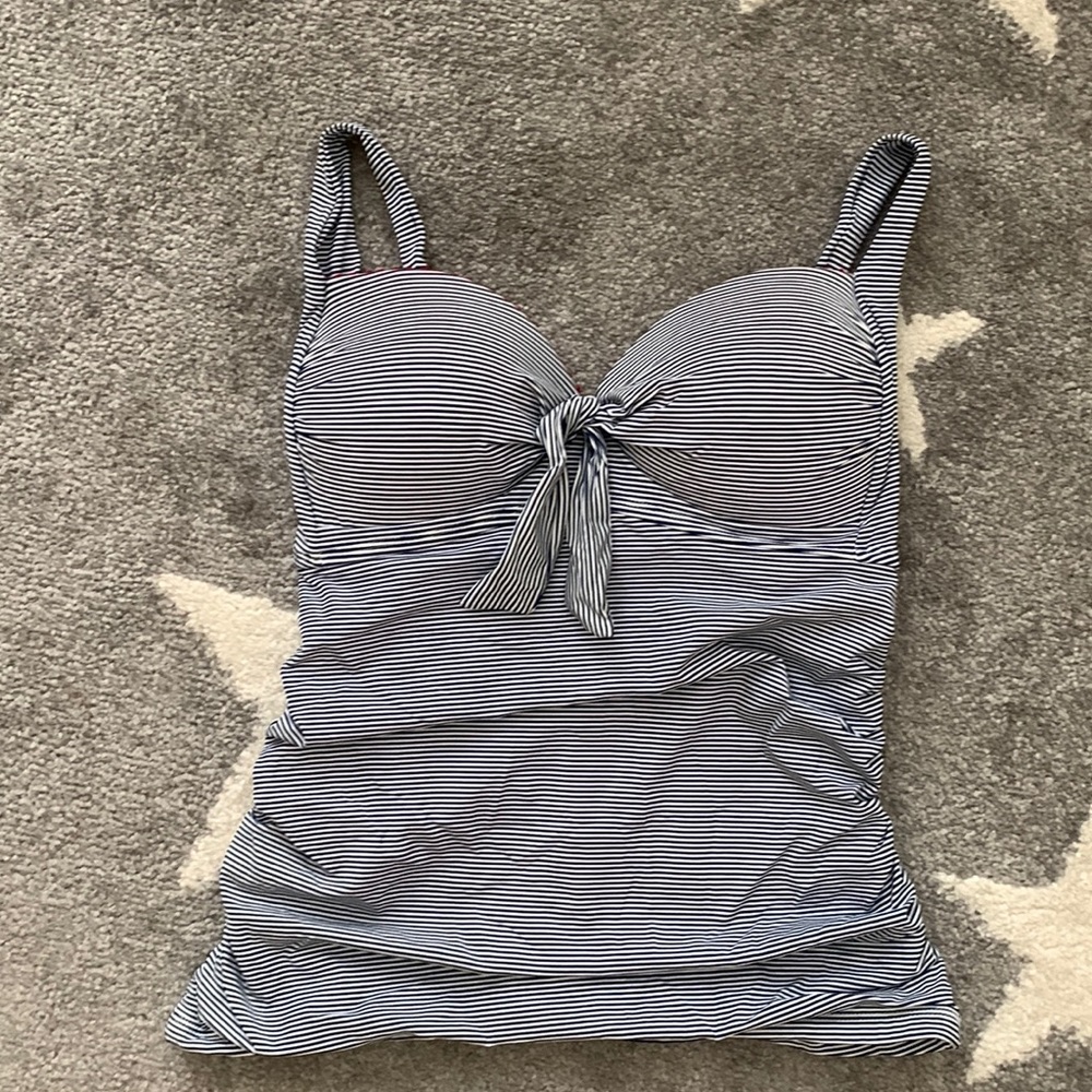 Liz, Claiborne, tankini top size small